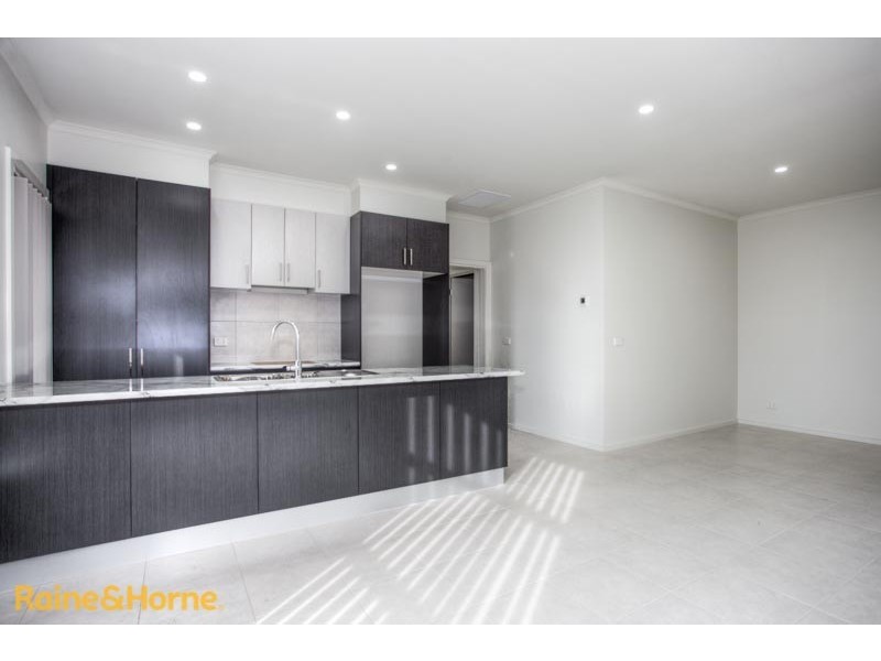 1/33 Keeper Street, Sunbury VIC 3429