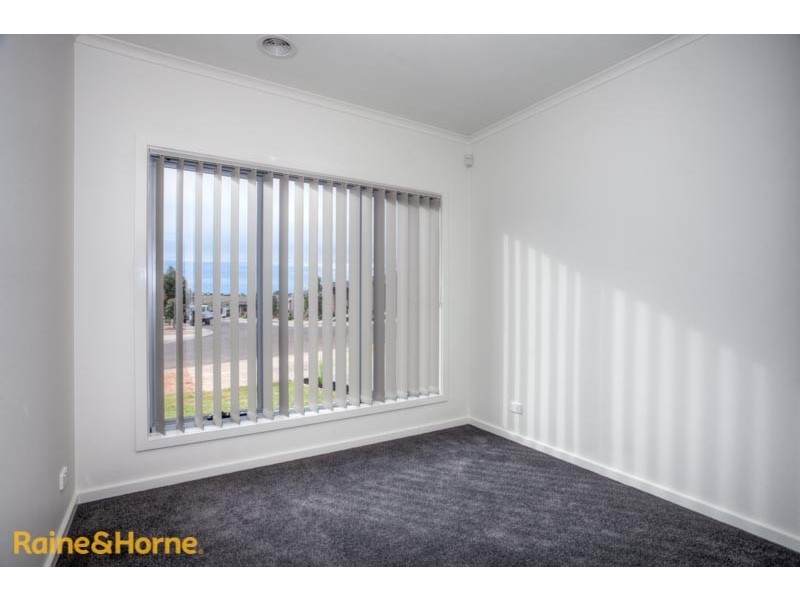 1/33 Keeper Street, Sunbury VIC 3429