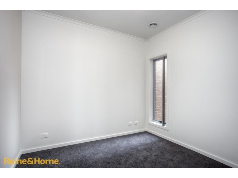 1/33 Keeper Street, Sunbury VIC 3429