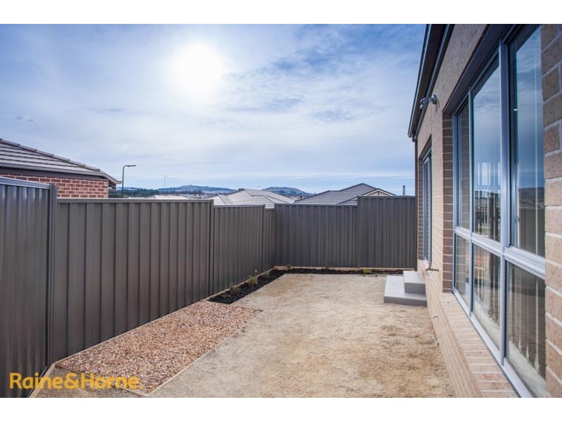 1/33 Keeper Street, Sunbury VIC 3429