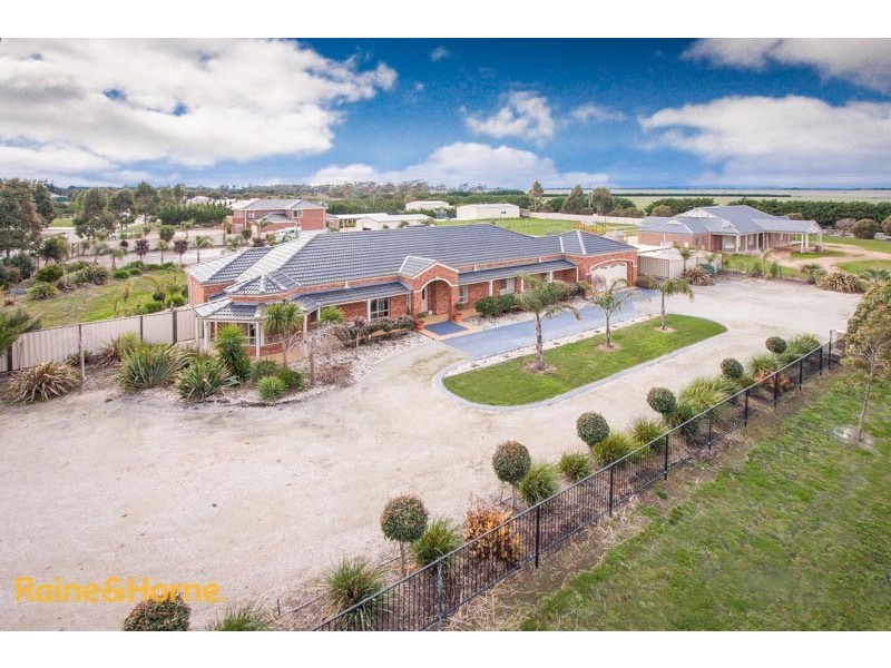 4 The Old Stock Run, Sunbury VIC 3429