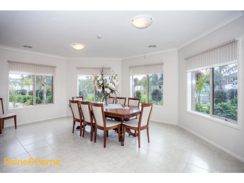 4 The Old Stock Run, Sunbury VIC 3429