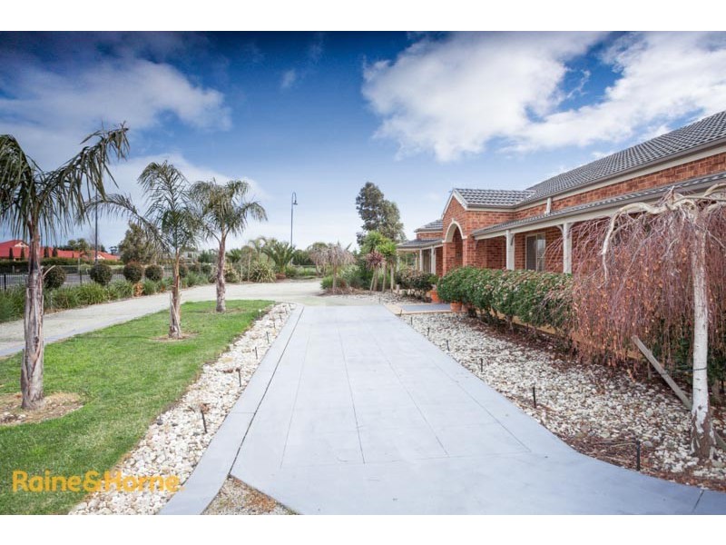 4 The Old Stock Run, Sunbury VIC 3429