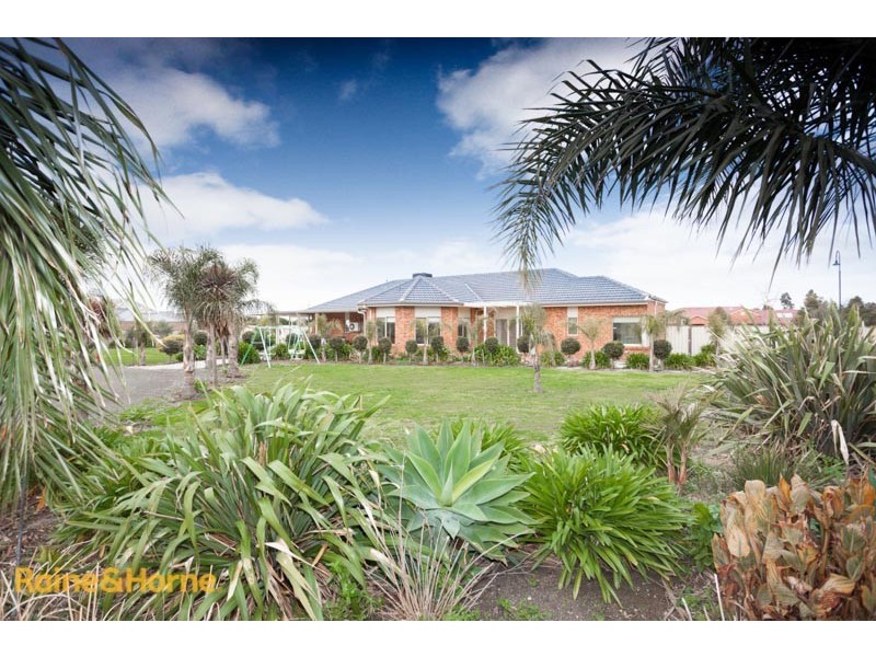 4 The Old Stock Run, Sunbury VIC 3429