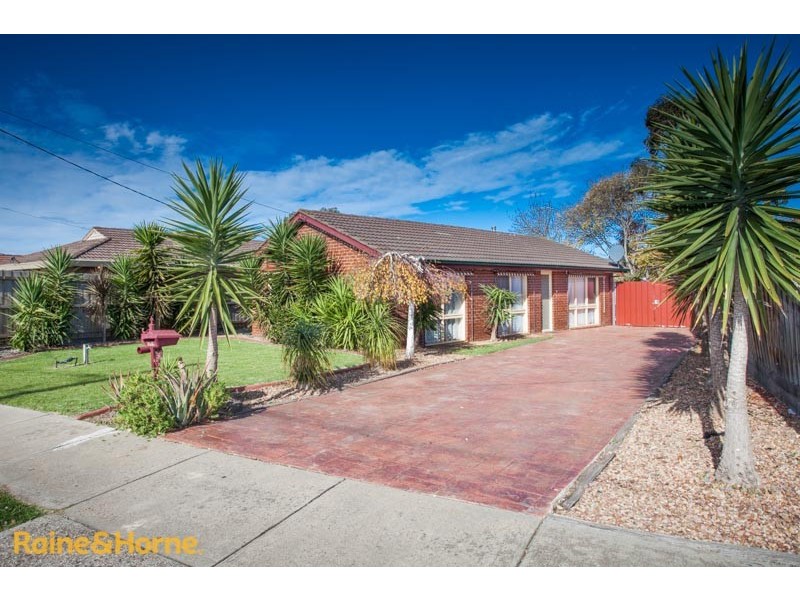 13 Eureka Road, Diggers Rest VIC 3427