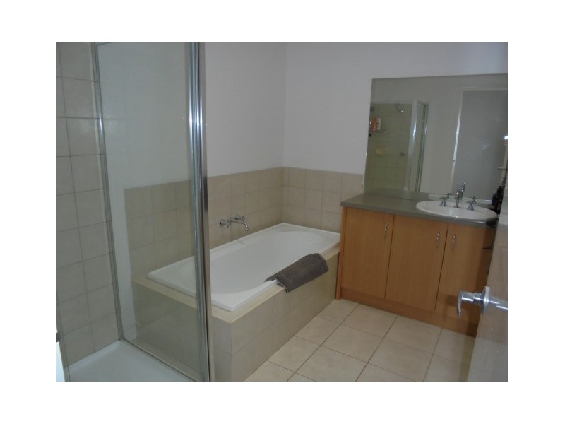 5 Watersprite Boulevard, Sunbury VIC 3429