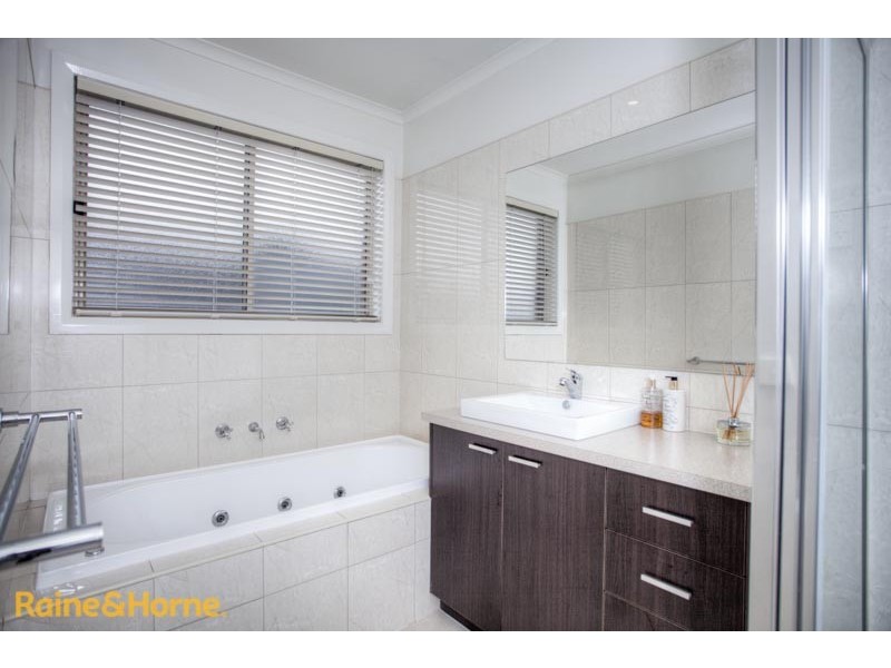 28 Swift Street, Sunbury VIC 3429