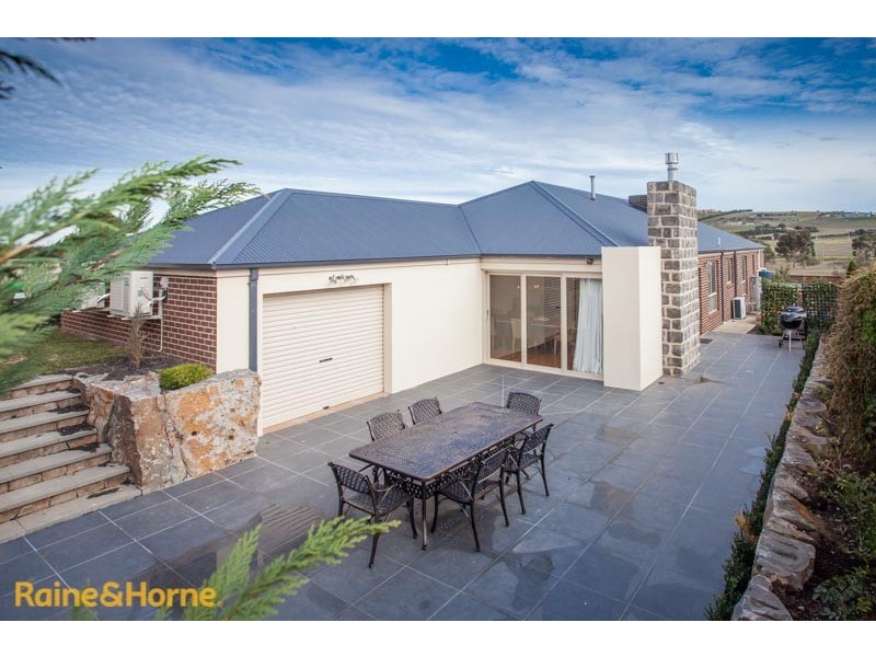 28 Swift Street, Sunbury VIC 3429