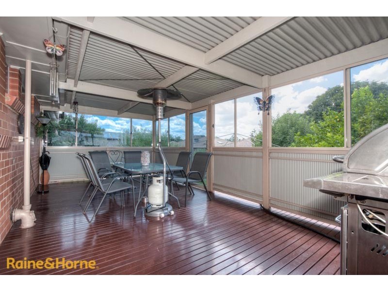 17 Terence Street, Sunbury VIC 3429