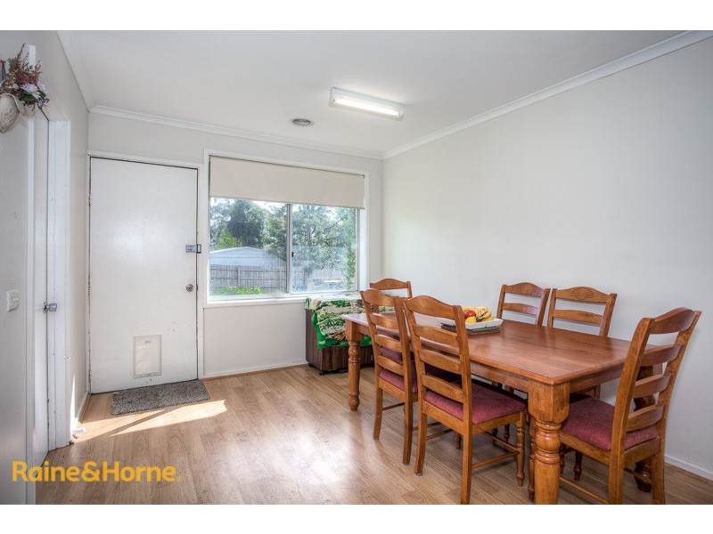 5 Hood Crescent, Sunbury VIC 3429