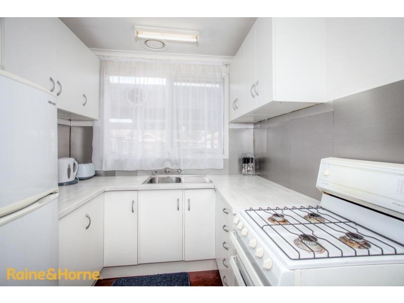 8/31-33 Timins Street, Sunbury VIC 3429