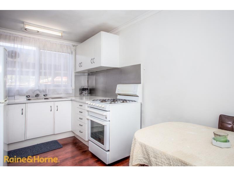 8/31-33 Timins Street, Sunbury VIC 3429