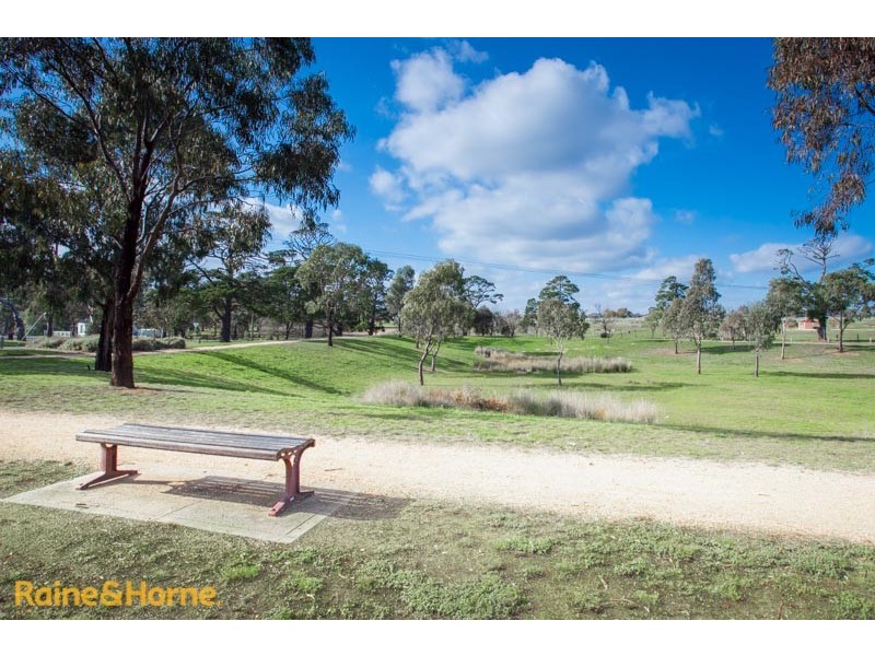 8/31-33 Timins Street, Sunbury VIC 3429