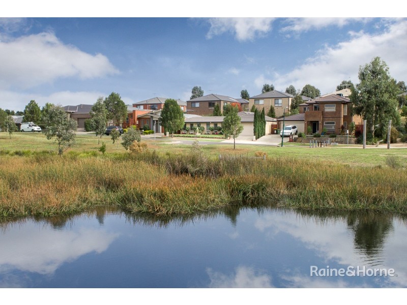 15 Bannermann Street, Sunbury VIC 3429