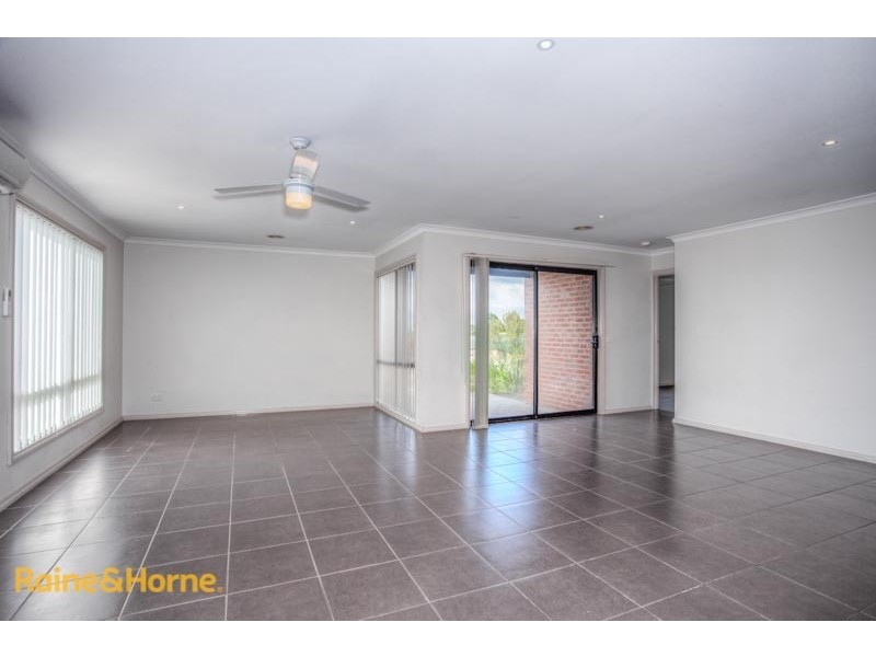 173 Phillip Drive, Sunbury VIC 3429