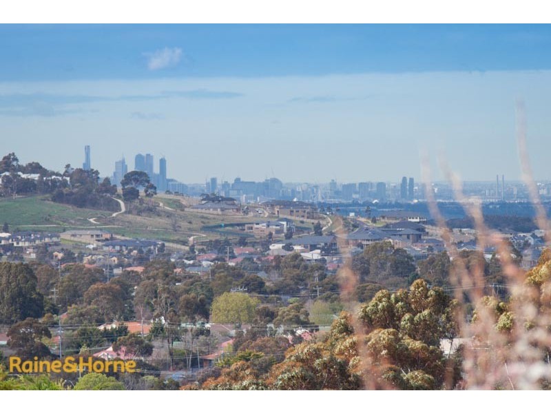 173 Phillip Drive, Sunbury VIC 3429