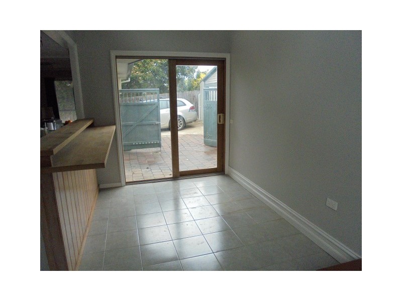 37 HIGGINS AVENUE, Sunbury VIC 3429