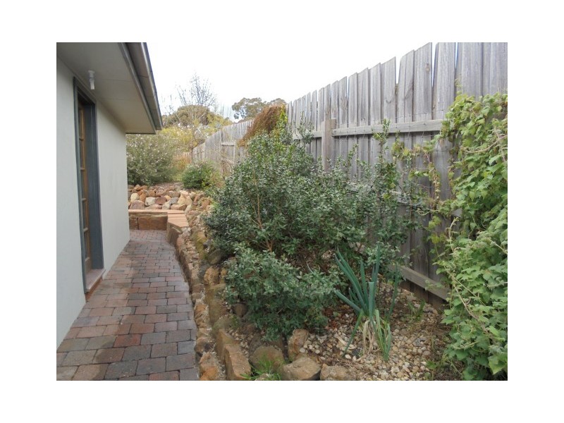 37 HIGGINS AVENUE, Sunbury VIC 3429
