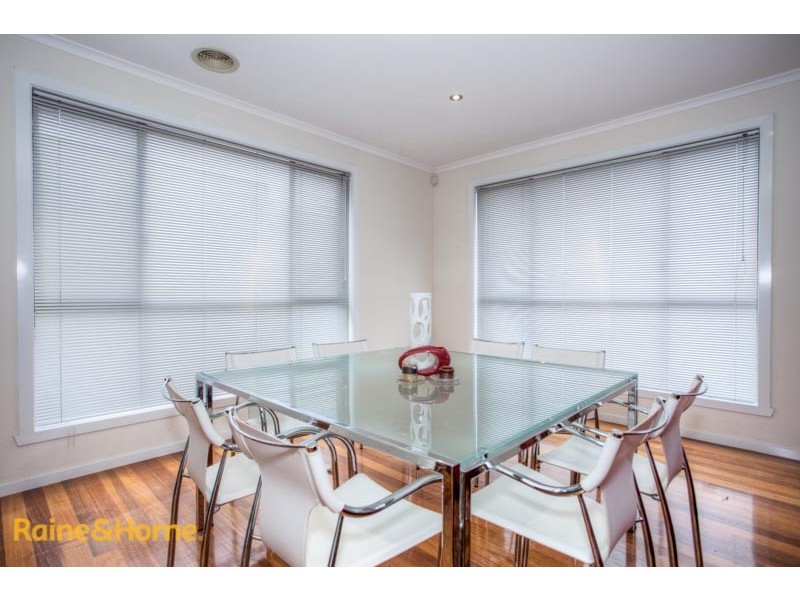 31 Mosman Way, Craigieburn VIC 3064
