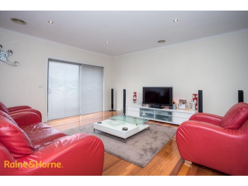 31 Mosman Way, Craigieburn VIC 3064