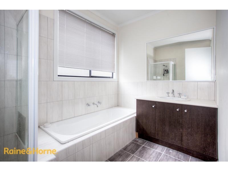 31 Mosman Way, Craigieburn VIC 3064