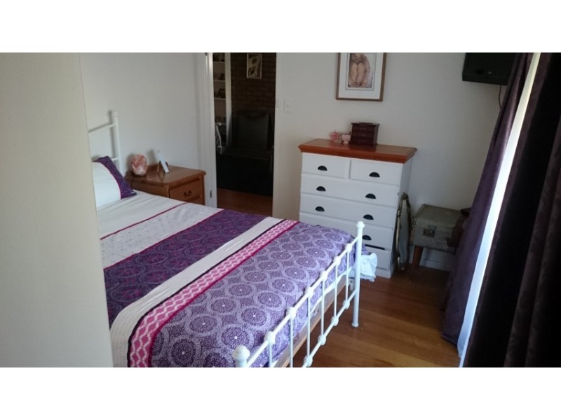 37 Flinders Street, Sunbury VIC 3429
