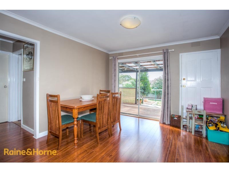 90 Riddell Road, Sunbury VIC 3429