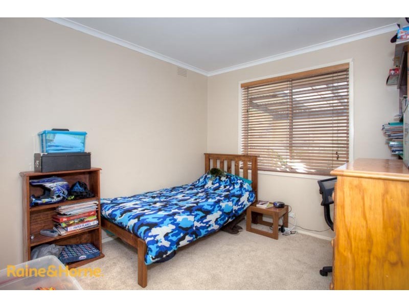 90 Riddell Road, Sunbury VIC 3429