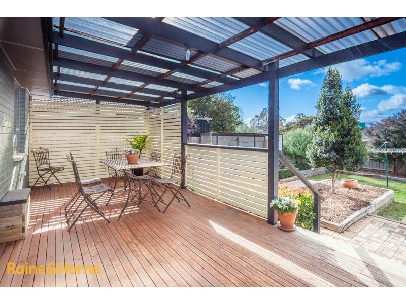 90 Riddell Road, Sunbury VIC 3429