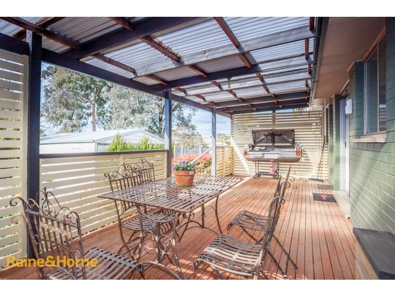 90 Riddell Road, Sunbury VIC 3429
