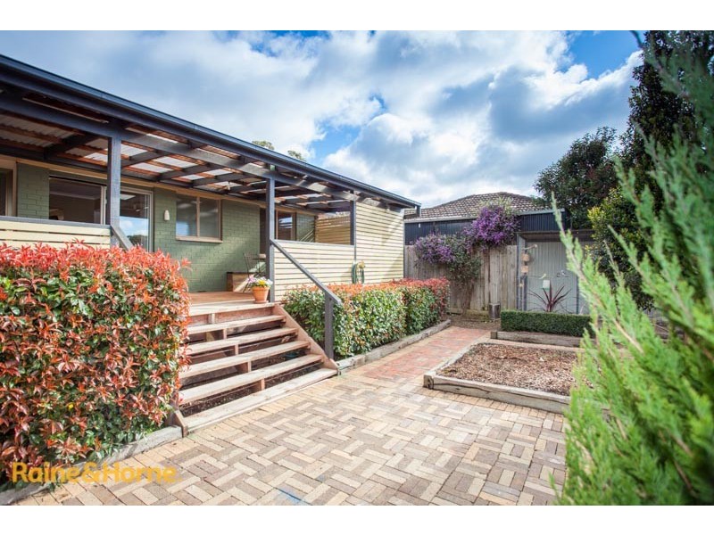 90 Riddell Road, Sunbury VIC 3429