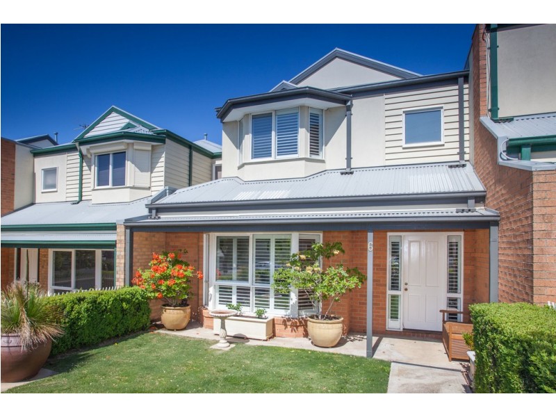 6/64 Macedon Street, Sunbury VIC 3429