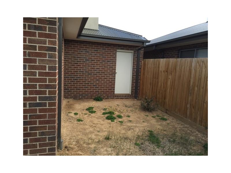 3/44-46 Darbyshire Street, Sunbury VIC 3429