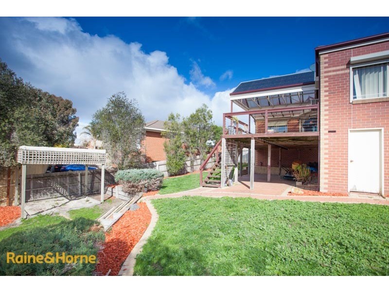120 Stewarts Lane, Sunbury VIC 3429