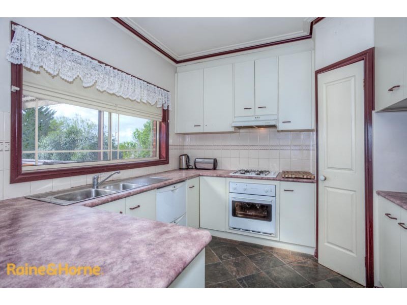 120 Stewarts Lane, Sunbury VIC 3429