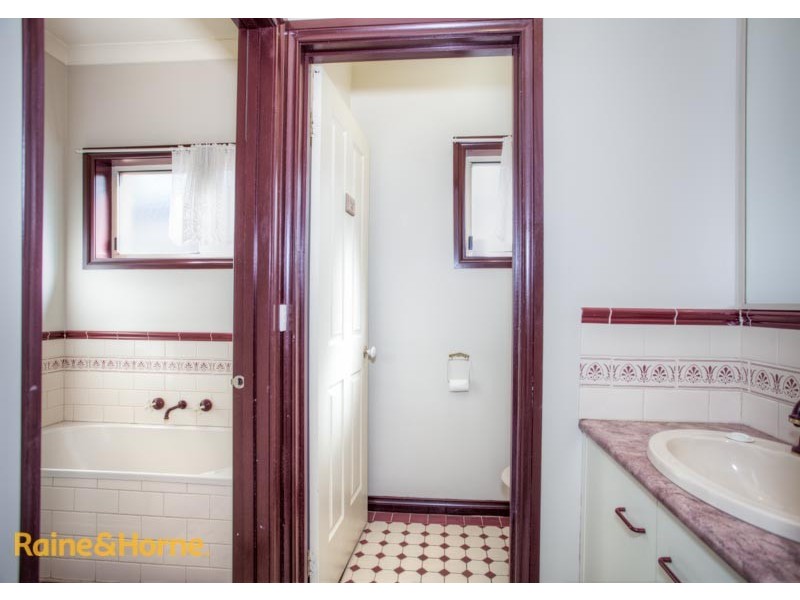 120 Stewarts Lane, Sunbury VIC 3429