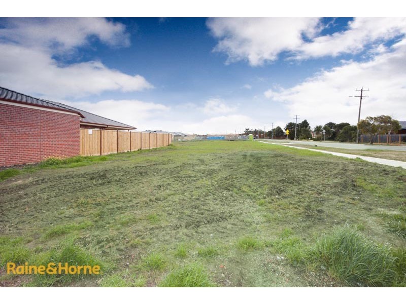 27 Burrow Drive, Diggers Rest VIC 3427