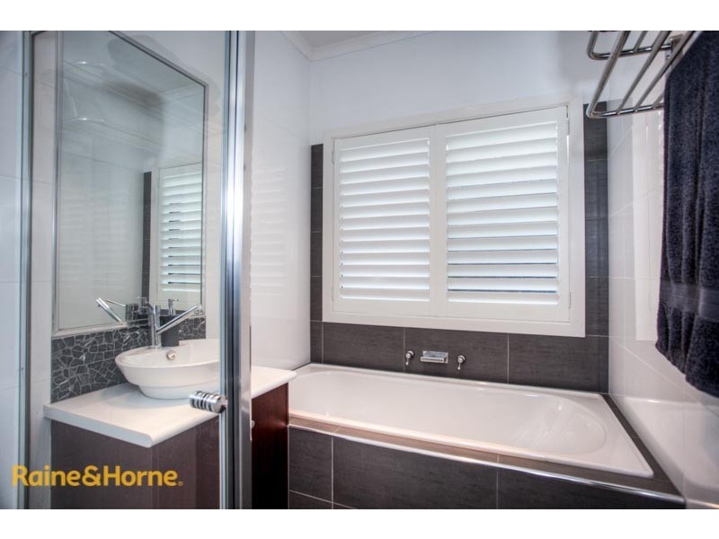 13 Sauvignon Court, Sunbury VIC 3429