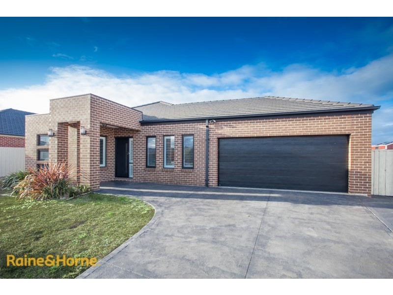 13 Sauvignon Court, Sunbury VIC 3429