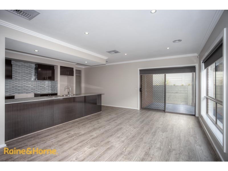 35 Courtney Drive, Sunbury VIC 3429
