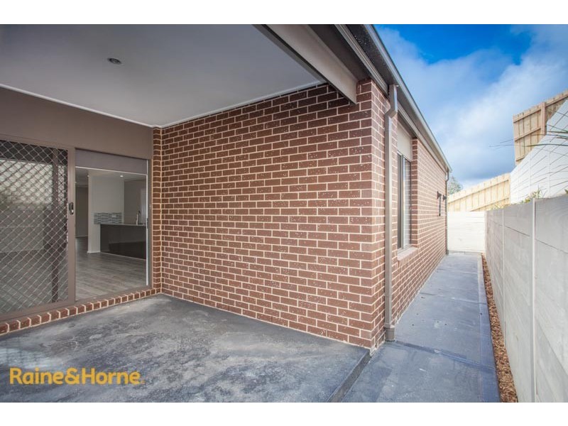 35 Courtney Drive, Sunbury VIC 3429