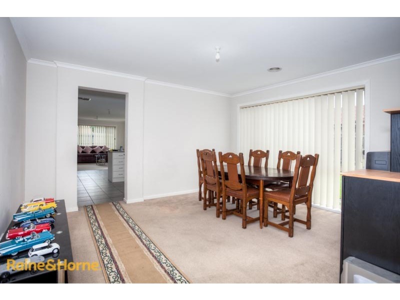 11 Burge Drive, Sunbury VIC 3429