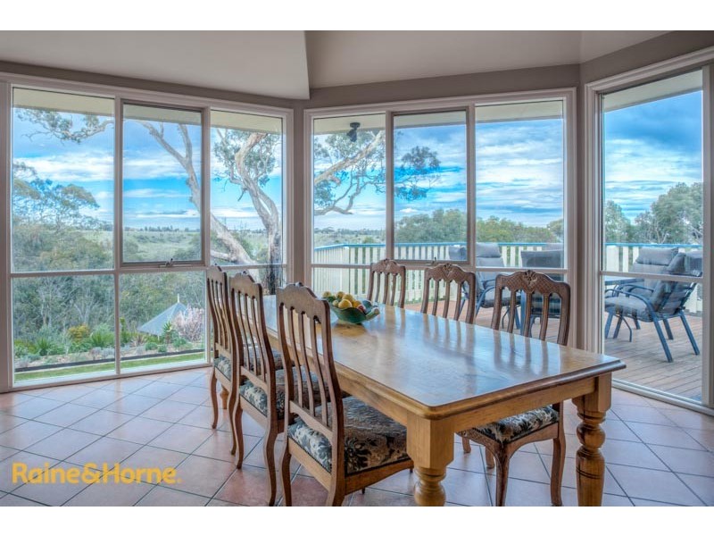 69 Yellow Gum Boulevard, Sunbury VIC 3429