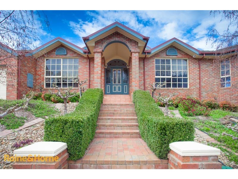 69 Yellow Gum Boulevard, Sunbury VIC 3429