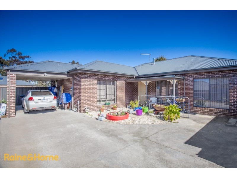 11A Reynolds Grove, Romsey VIC 3434