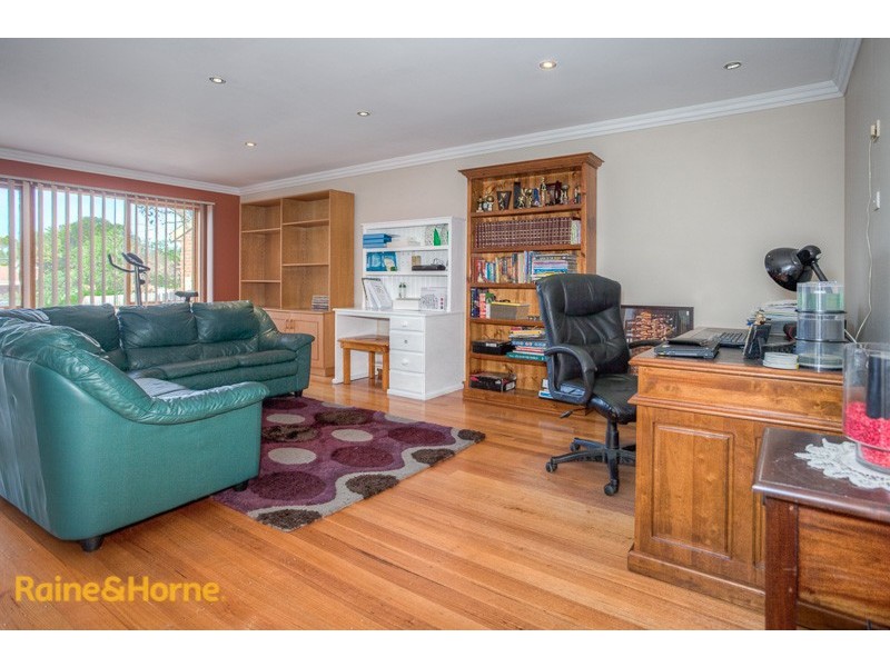 20 Marjorie Avenue, Sunbury VIC 3429