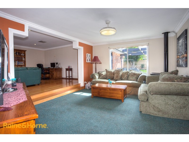 20 Marjorie Avenue, Sunbury VIC 3429