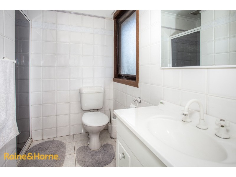 20 Marjorie Avenue, Sunbury VIC 3429