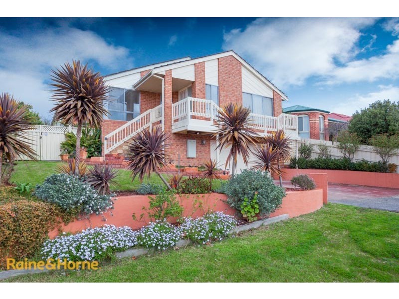 70 Fullbrook Drive, Sunbury VIC 3429