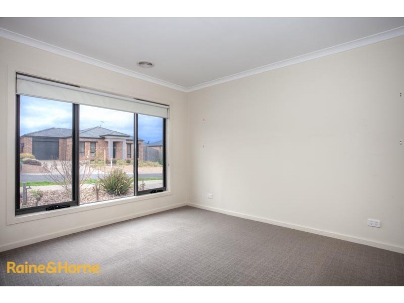 36A Baggygreen Street, Sunbury VIC 3429